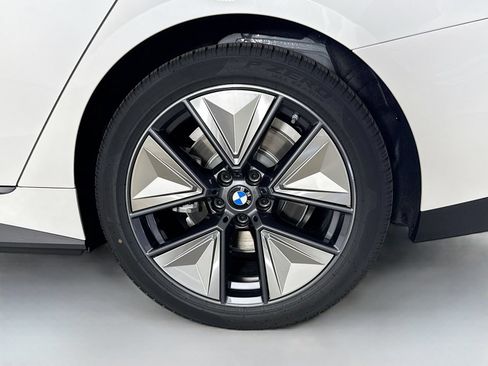 New 2026 BMW i4 eDrive40 w/ Premium Package RWD image 33