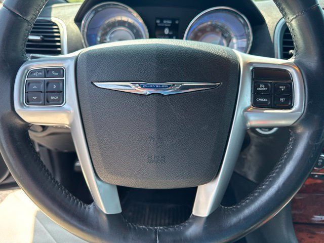 Used 2014 Chrysler 300 RWD image 22