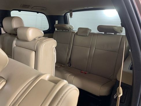 Used 2018 Toyota Sequoia Limited w/ Safety & Convenience Package AWD/4WD image 34