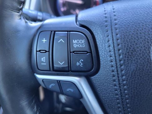 Used 2019 Toyota Highlander Limited Platinum image 27