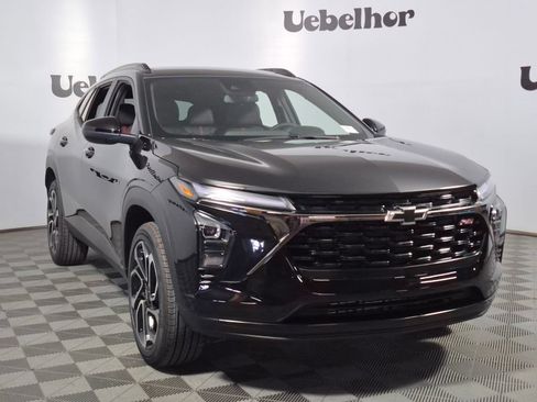 New 2026 Chevrolet Trax LS w/ LS Convenience Package FWD image 1