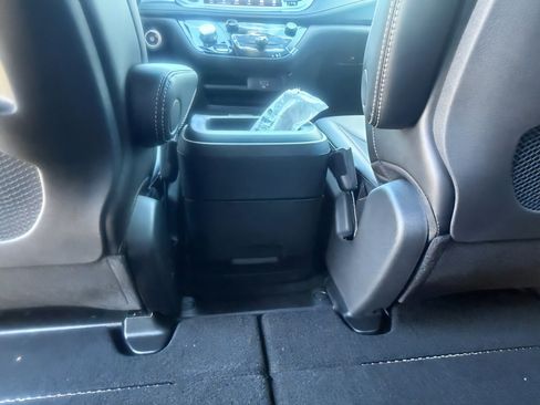 New 2026 Chrysler Pacifica Select image 16