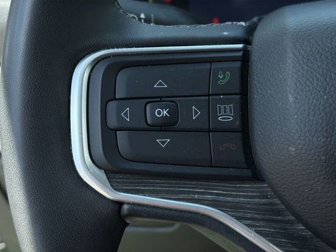 Used 2024 Jeep Wagoneer Series II w/ Flexible Seating Group RWD image 27