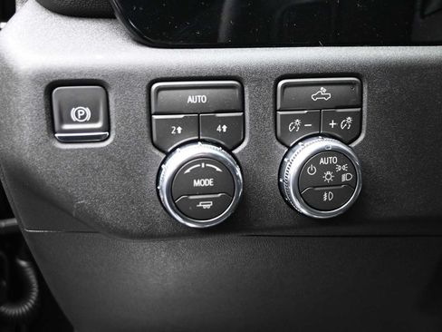 Used 2026 GMC Sierra 1500 Elevation AWD/4WD image 11