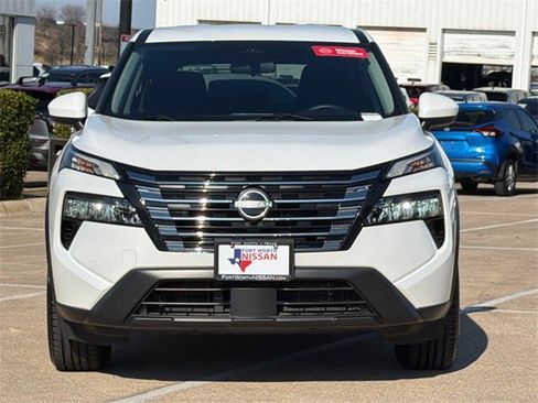 Certified 2024 Nissan Rogue SV image 2