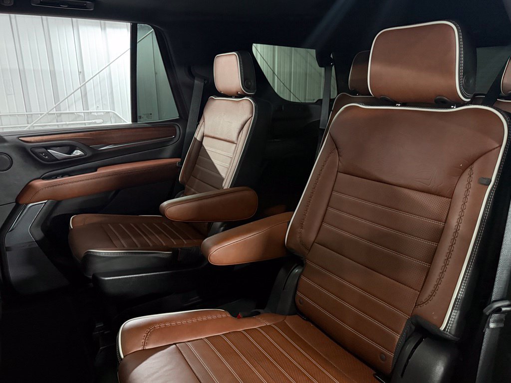 Used 2023 GMC Yukon Denali Ultimate AWD/4WD image 22