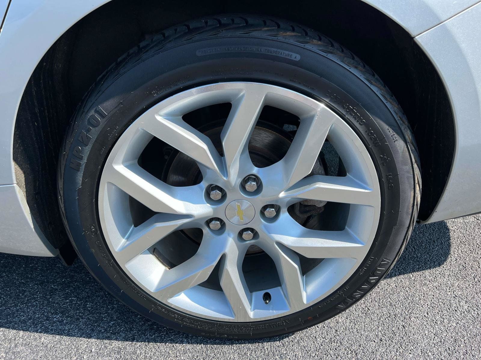 Used 2019 Chevrolet Impala Premier FWD image 11
