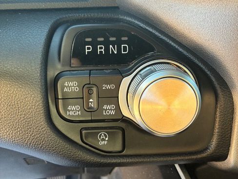 Used 2022 RAM 1500 Laramie w/ Sport Appearance Package image 13