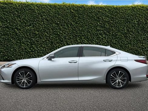 Used 2025 Lexus ES 300h w/ Premium Package FWD image 7
