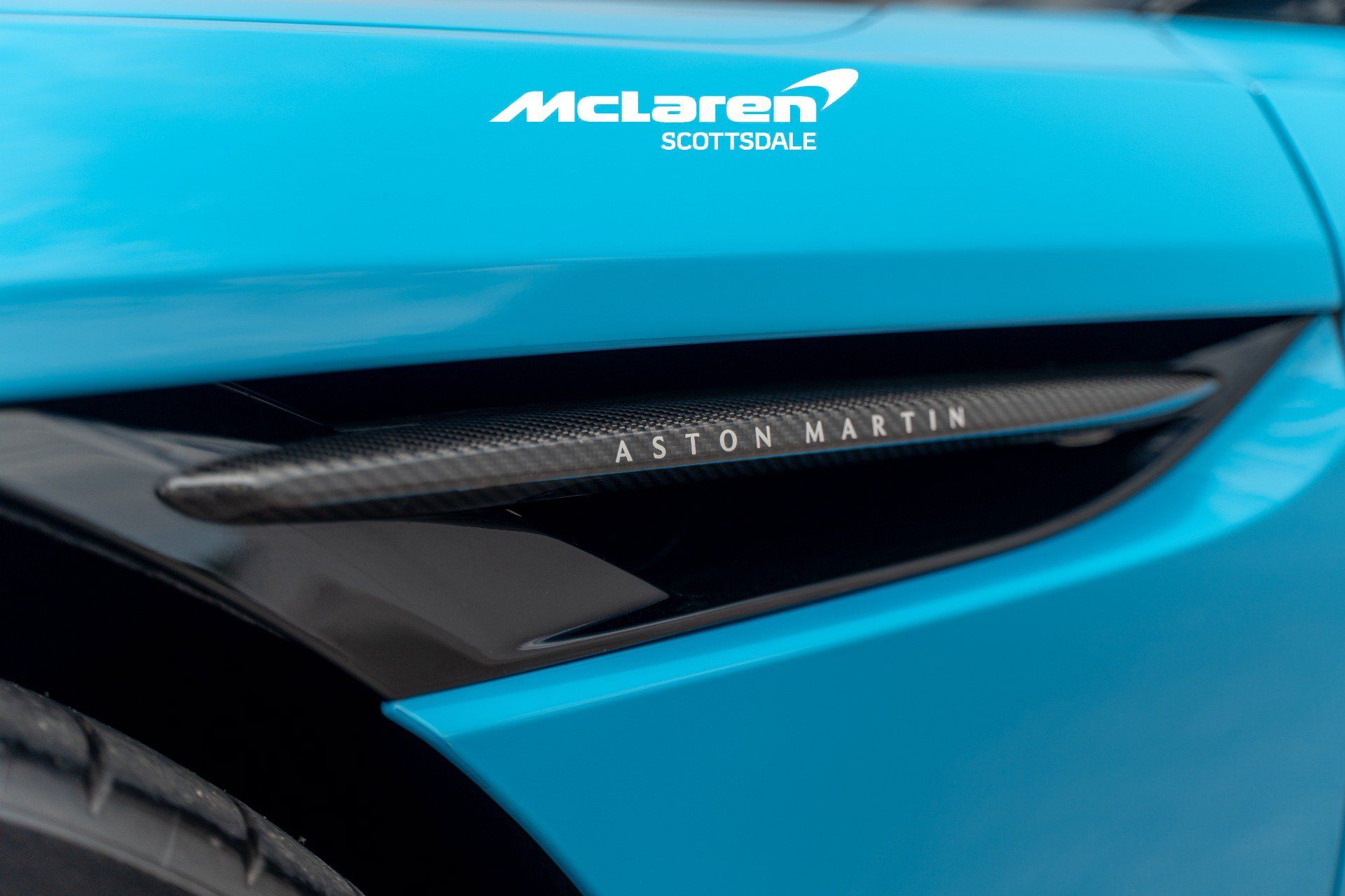 Used 2024 Aston Martin DB12 Coupe RWD image 26