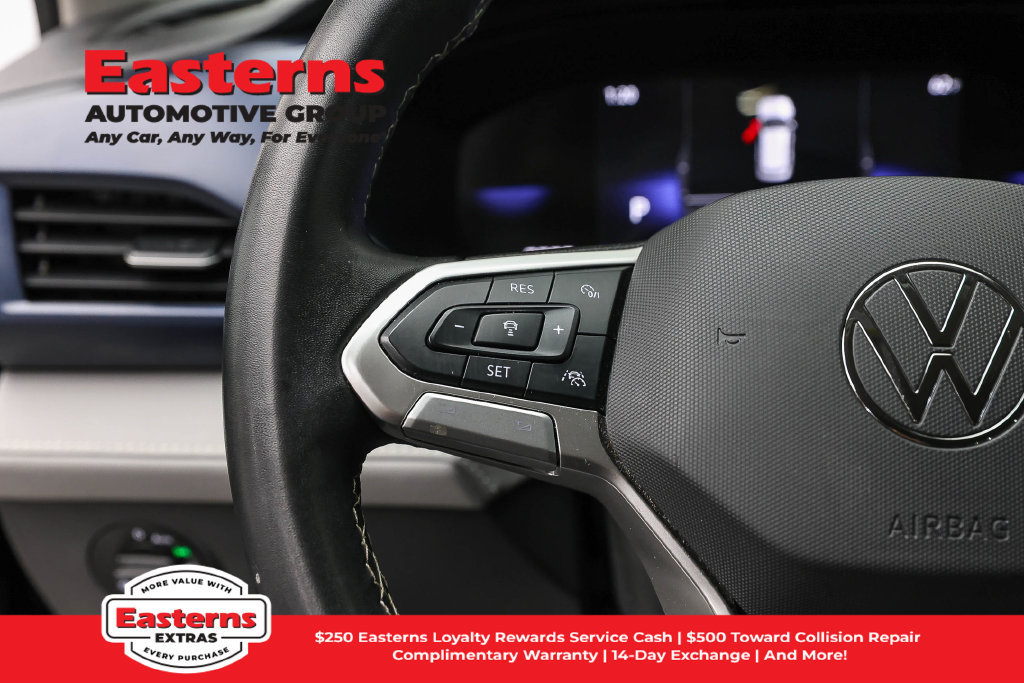 Used 2024 Volkswagen Taos SE FWD image 16