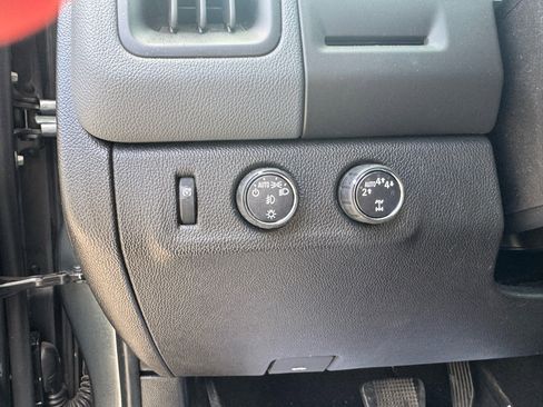 Used 2017 Chevrolet Colorado Z71 image 19