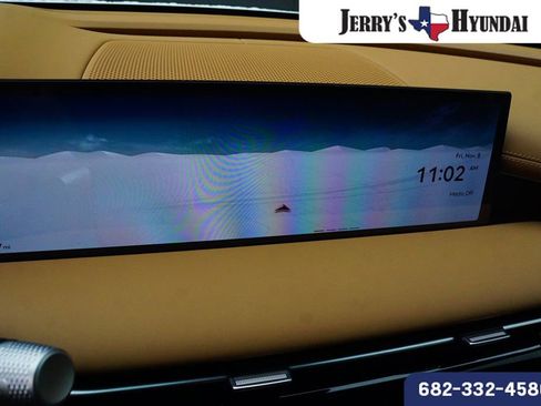 Used 2025 Genesis G80 2.5T image 10