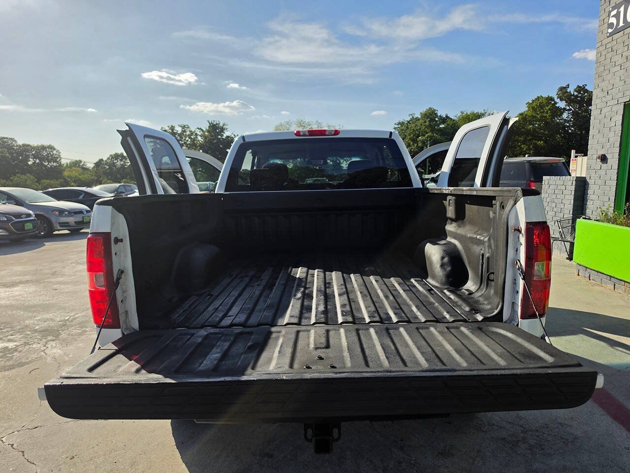 Used 2011 Chevrolet Silverado 1500 LT w/ All-Star Edition RWD image 35