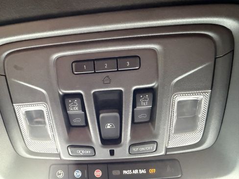 Certified 2024 GMC Sierra 2500 Denali Ultimate image 33