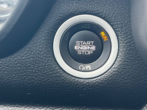 Used 2020 RAM 1500 Laramie w/ Sport Appearance Package image 21