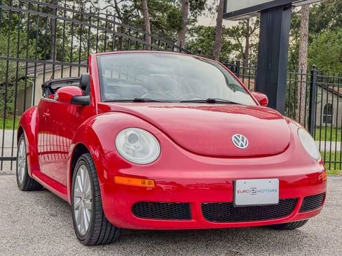 Used 2009 Volkswagen Beetle Convertible FWD image 7