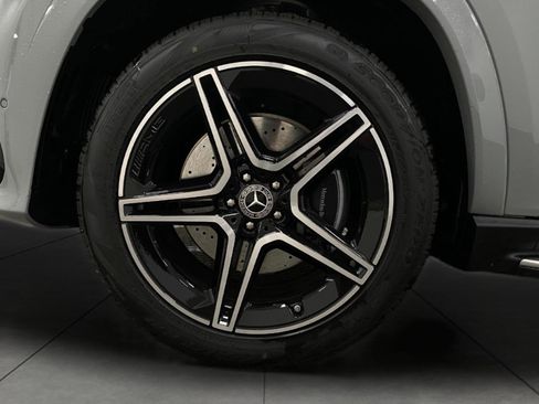 New 2026 Mercedes-Benz GLS 450 4MATIC image 13