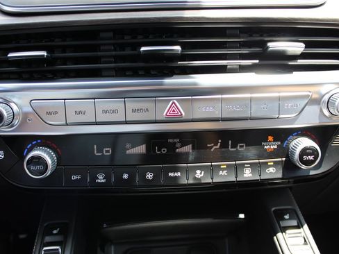 Used 2022 Kia Telluride SX w/ SX Prestige Package AWD/4WD image 26