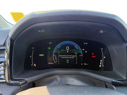 Used 2025 Toyota Camry LE FWD image 11