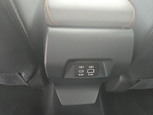 Used 2024 Subaru Crosstrek 2.5i Limited w/ Crosstrek Mirror Package AWD/4WD image 18