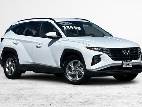 Used 2024 Hyundai Tucson SEL FWD image 2