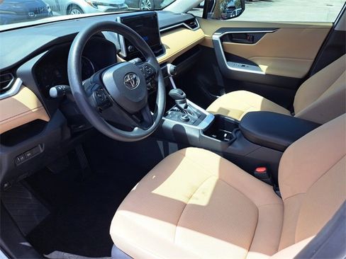 Used 2023 Toyota RAV4 LE image 11