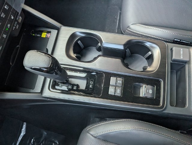 New 2026 Subaru Outback Limited AWD/4WD image 14