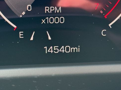 Used 2025 GMC Acadia AT4 AWD/4WD image 32