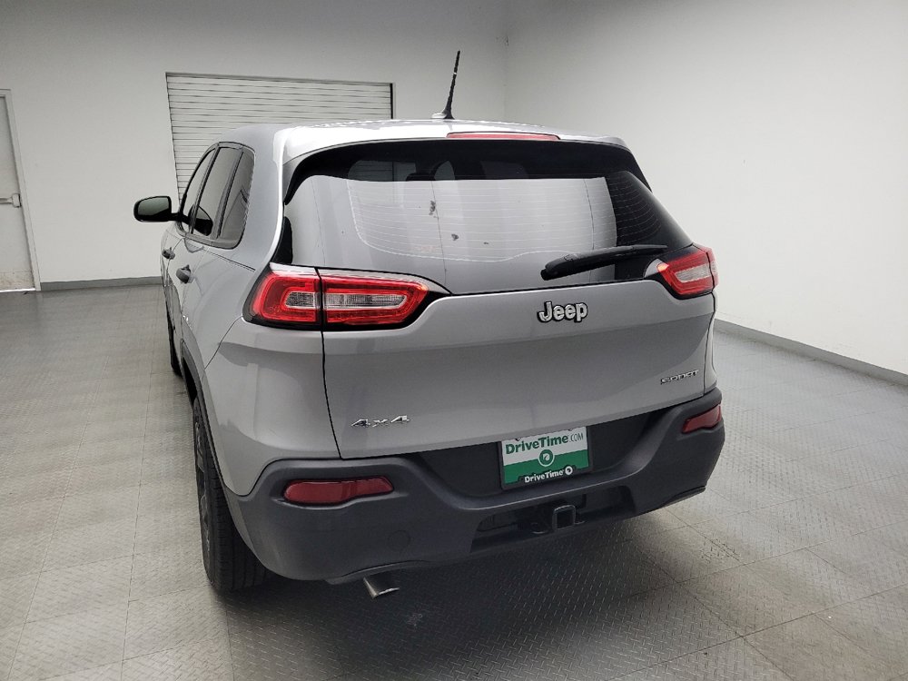 Used 2014 Jeep Cherokee Sport w/ Trailer Tow Group AWD/4WD image 6