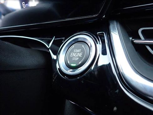 New 2026 Chevrolet Trax RS w/ Sunroof Package image 21