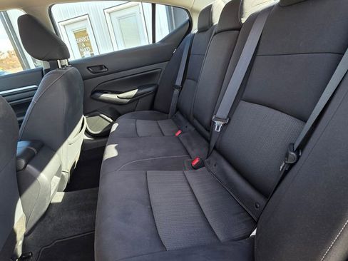 Used 2023 Nissan Altima 2.5 SV w/ SV Premium Package image 10