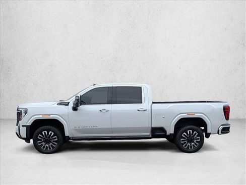 Used 2024 GMC Sierra 2500 Denali Ultimate AWD/4WD image 8