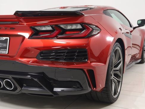 Used 2023 Chevrolet Corvette Z06 image 81