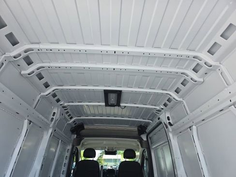 Used 2025 RAM ProMaster 3500 w/ Convenience Group FWD image 9