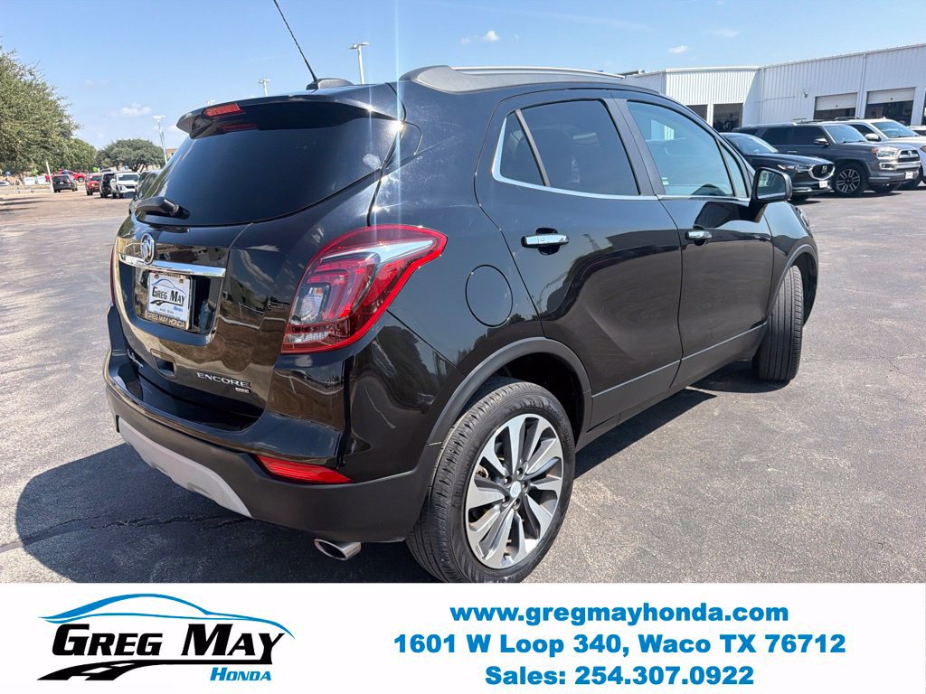 Used 2022 Buick Encore Preferred w/ Safety Package AWD/4WD image 3