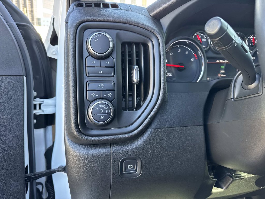 Used 2022 Chevrolet Silverado 2500 Custom w/ Custom Value Package AWD/4WD image 19