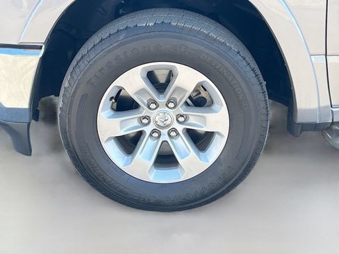 Used 2022 RAM 1500 Laramie AWD/4WD image 30