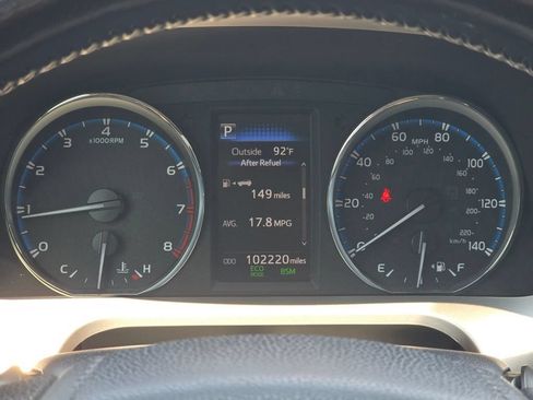 Used 2018 Toyota RAV4 Limited w/ All Weather Liner Package AWD/4WD image 34