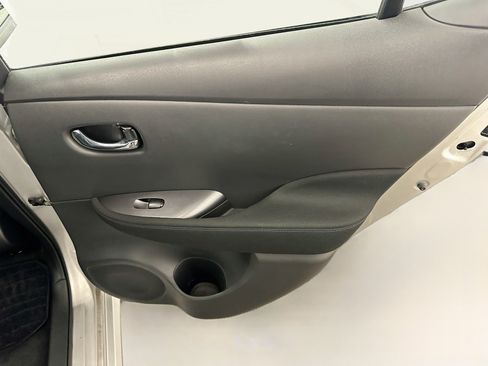 Used 2025 Nissan Leaf S FWD image 30