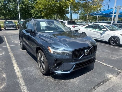 Used 2024 Volvo XC60 T8 Plus w/ Climate Package AWD/4WD image 1