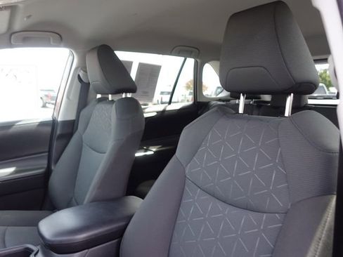 Certified 2024 Toyota RAV4 XLE AWD/4WD image 23
