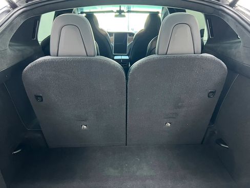 Used 2019 Tesla Model X Long Range AWD/4WD image 21