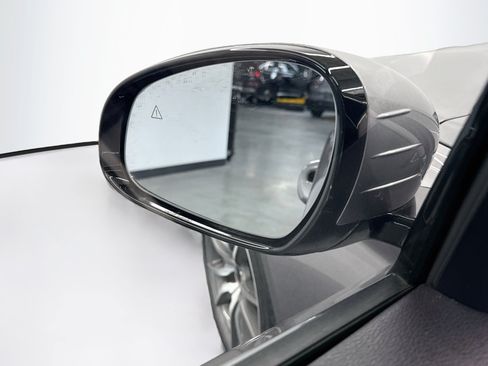 Used 2025 Genesis G70 2.5T RWD image 16