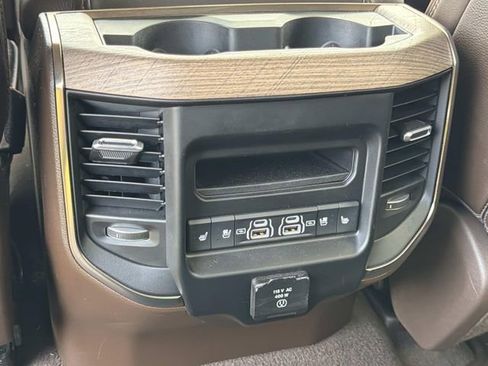 Used 2025 RAM 1500 Limited AWD/4WD image 27