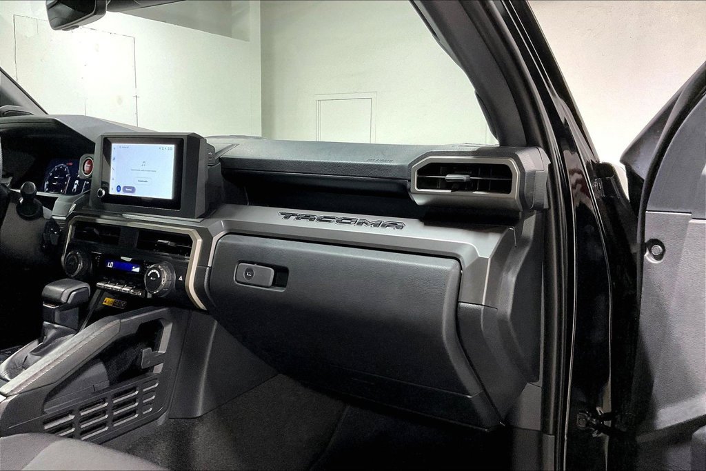 Used 2024 Toyota Tacoma TRD Sport w/ TRD Sport Upgrade Package RWD image 19