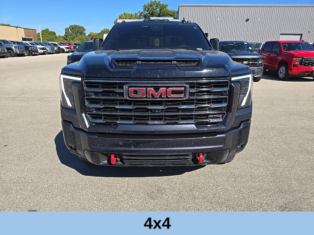 Used 2025 GMC Sierra 2500 AT4 w/ Technology Package AWD/4WD image 2