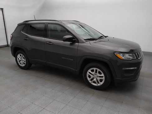 Used 2018 Jeep Compass Sport w/ Tech Group FWD image 11