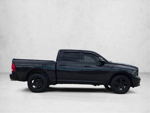 Used 2015 RAM 1500 Express AWD/4WD image 4