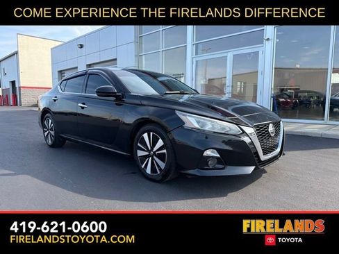 Used 2020 Nissan Altima 2.5 SL FWD image 1